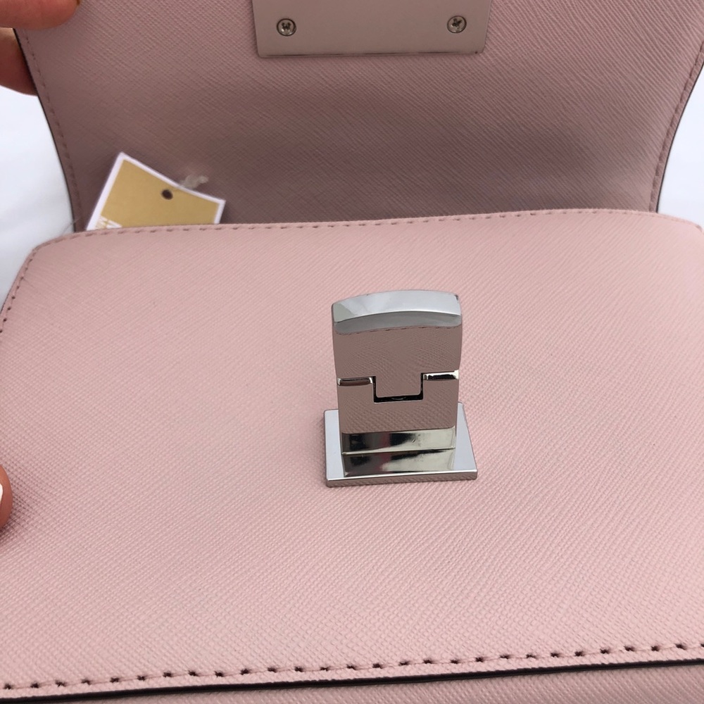 ‼️SALE‼️👜💕- Michael Kors Crossbody Pink Floral - Picture 7 of 7